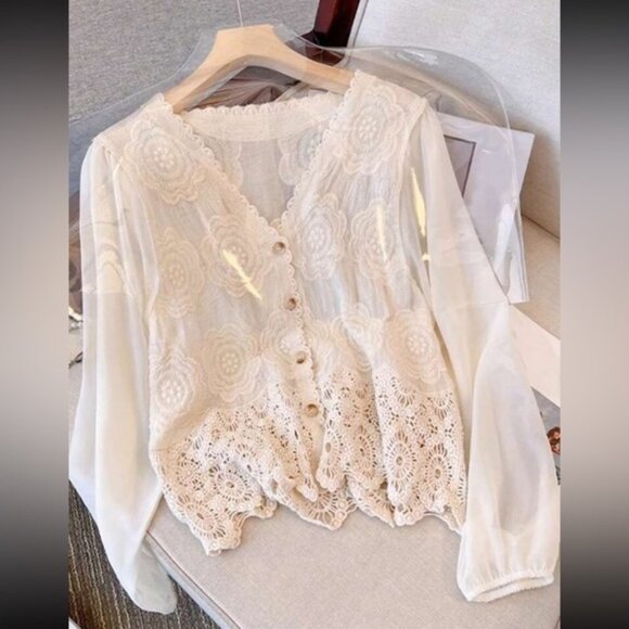 Tops - Boho lace button down long sleeve blouse